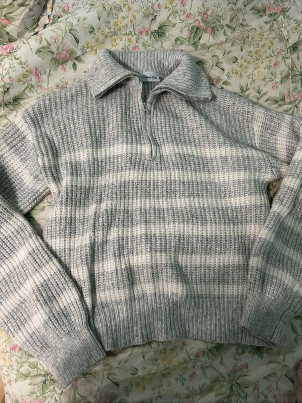 Cozy Stripe Half-Zip Pullover Sweater - Gray & white